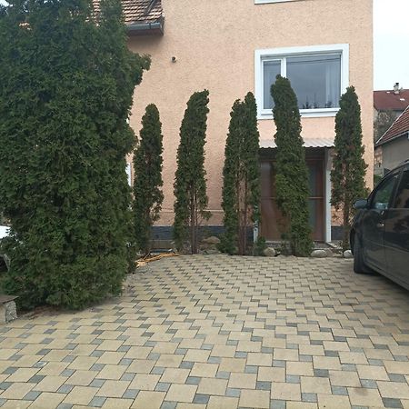 Za Ohradami Apartment Zavazna Poruba Ngoại thất bức ảnh