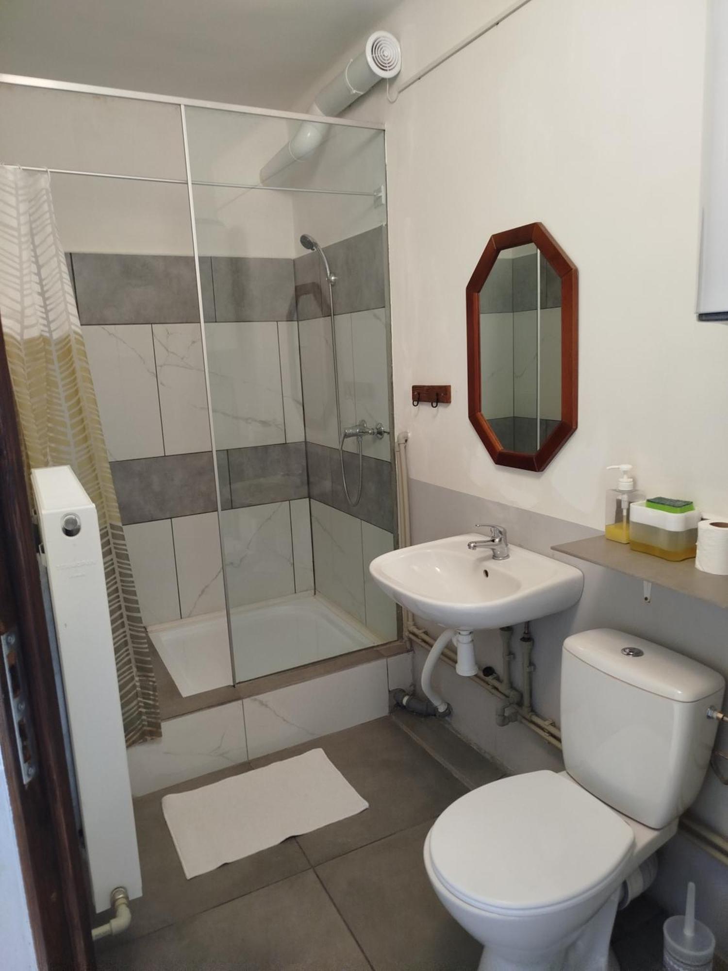 Za Ohradami Apartment Zavazna Poruba Ngoại thất bức ảnh