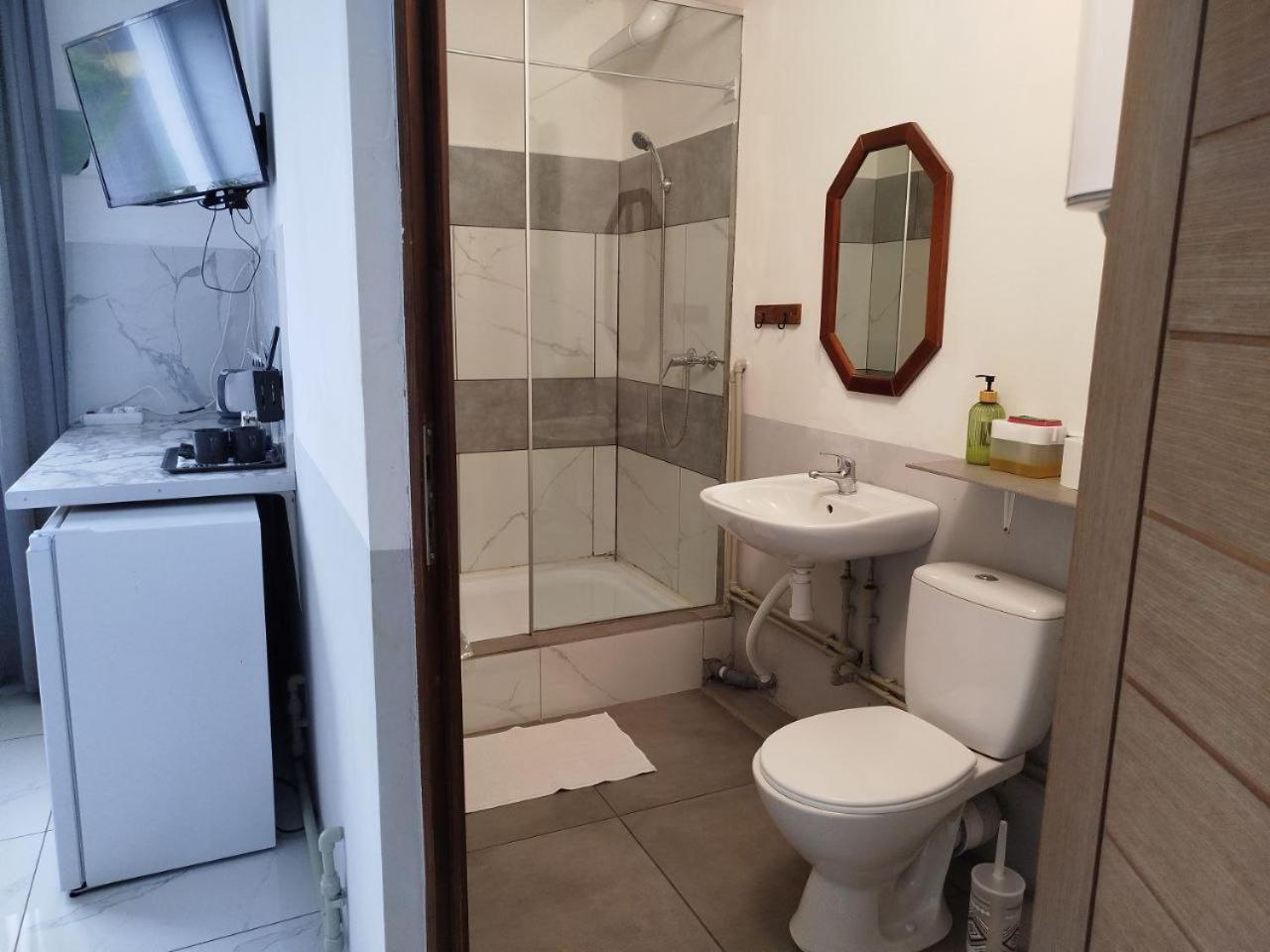 Za Ohradami Apartment Zavazna Poruba Ngoại thất bức ảnh