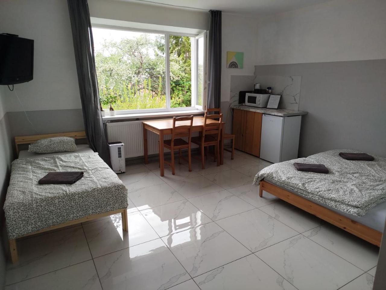 Za Ohradami Apartment Zavazna Poruba Ngoại thất bức ảnh